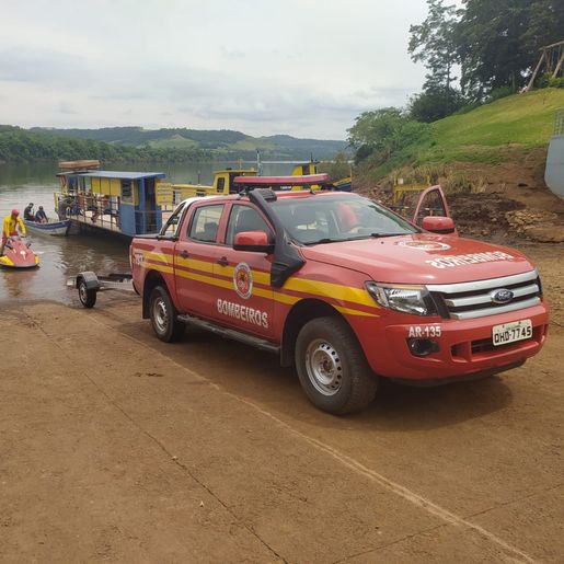Bombeiros iniciam terceiro dia de buscas por homem desaparecido no Rio Uruguai
