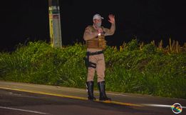 Condutor de caminhão de leite é preso por embriaguez na SC-163