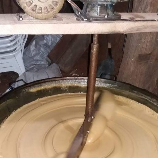 Vídeo: Produção de melado gera renda e qualidade de vida a família agricultora de Iporã do Oeste 