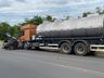 Homem morre em colisão entre carro e caminhão na BR-282, em Descanso