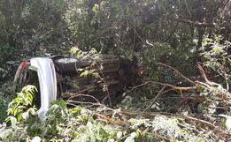 Veículo com placas de Guaraciaba se envolve em acidente na BR-282  