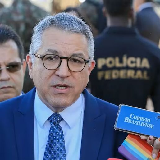 Taxa de 20% sobre compras internacionais até US$ 50 terá vigência em agosto