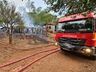 Casa é destruída por incêndio no interior de SJCedro