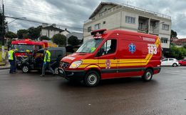 Gestante é socorrida após acidente de trânsito em São Miguel do Oeste
