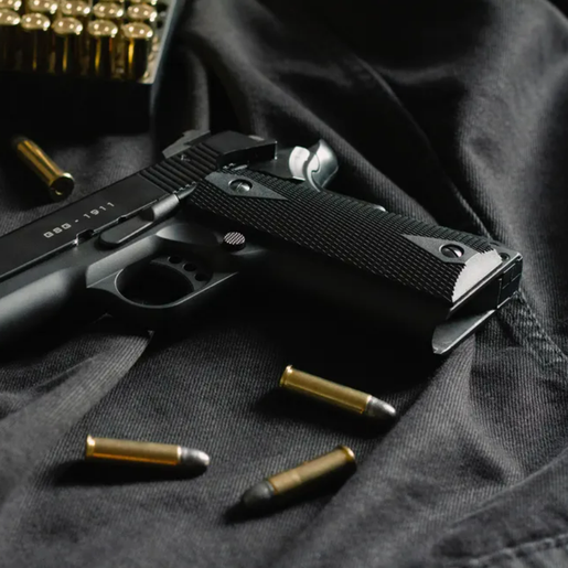 Registro de novas armas para defesa pessoal cai em 2023, e chega ao menor número desde 2004