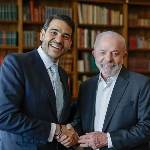 Lula indica Messias para vaga de Barroso no STF