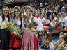 Tainá Dill é a rainha da 42ª Oktoberfest