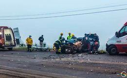 Colisão frontal entre carro e caminhão deixa feridos na BR-163 em São Miguel do Oeste