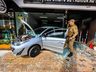 Mulher invade loja com o carro em São Miguel do Oeste; vídeo