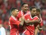Inter tem gols anulados, perde pênalti, mas marca no fim e vence o Maracanã pela Copa do Brasil