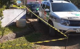 Laudo aponta que bebê foi abandonado vivo dentro de sacola plástica em lixeira