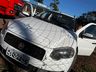 Colisão entre carro e carreta deixa mulher ferida na Avenida Willy Barth