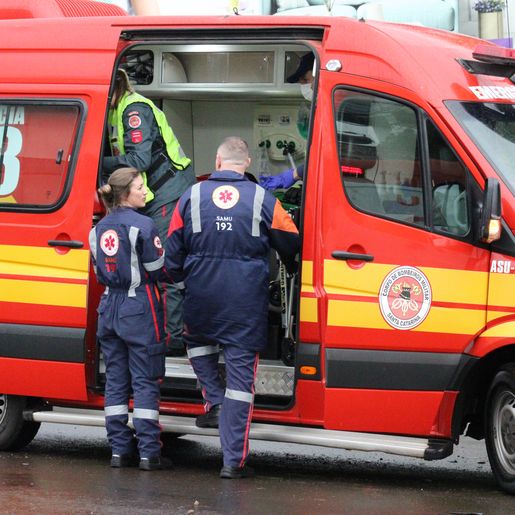 Pintor cai de 4 metros em São Miguel do Oeste e sofre suspeita de traumatismo craniano