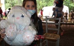 Mais de 300 crianças ganham presentes da Campanha “Doe carinho, doe um brinquedo” da PM 