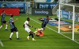 Pela semifinal da Copa do Brasil Grêmio vence o São Paulo e larga em vantagem