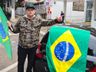 FOTOS: Bolsonaro participa de motociata com prefeito de Chapecó na carona