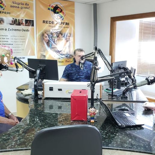 Iporãoestinos se reinventam para transmitir positividade  neste Natal