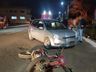 Motociclista fica ferida em colisão frontal contra carro 