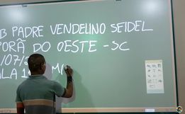 Escola de Iporã do Oeste é contemplada com kits de lousas digitais