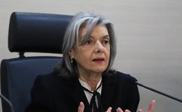 Cármen Lucia toma posse na presidência do TSE