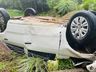 Homem sofre ferimentos em capotamento de veículo no interior de Itapiranga