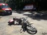 Homem sofre ferimentos em colisão entre motocicleta e caminhão na BR-282