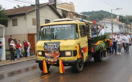 Desfile Típico reúne mais de 50 entidades na 15ª Deutsche Woche