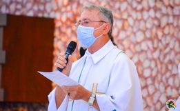 Padre Ivo celebra Missa de Natal e convida fiéis a “olhar para Jesus” 