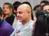 Educação de SC entrega notebooks para professores efetivos; fotos