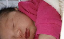 Primeira criança a nascer em 2025 em Campo Erê é uma menina