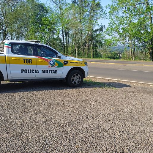 Motociclistas furtam cones da Polícia Rodoviária Estadual em São João do Oeste 