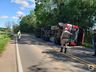 Motorista sofre ferimentos em tombamento de carreta na SC-163