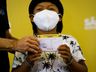 Indígena de 8 anos é a 1ª criança vacinada contra Covid no Brasil