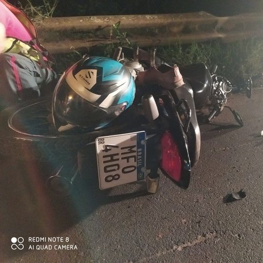 Motociclista fica ferido ao bater moto contra guard rail na SC-305