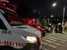 Colisão entre carro e moto deixa dois feridos no centro de SMO