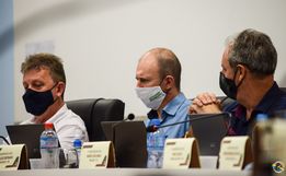 Em 2º turno, Câmara autoriza prefeitura a ceder profissionais de saúde ao Hospital Regional