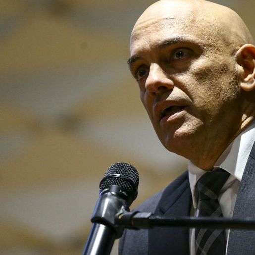 Moraes autoriza quebra de sigilo bancário de Bolsonaro e Michelle