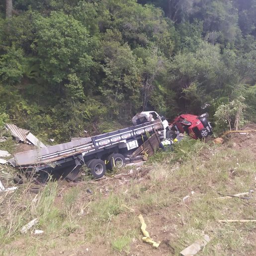 Acidente deixa três mortos na BR-282