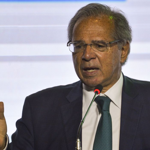 País deve crescer entre 3% e 4% nos próximos anos, diz ministro da Economia