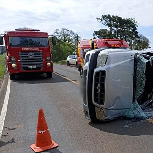 Duas pessoas ficam feridas em acidente na PR-180
