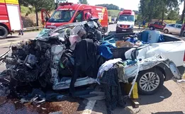 Saveiro fica retorcida e motorista morre em grave acidente na BR-282