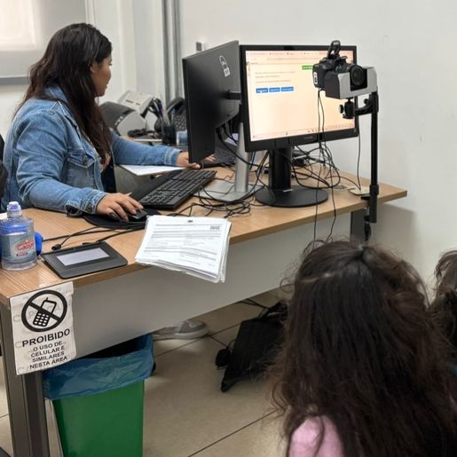 Com transporte gratuito, mutirão da PF em SMO beneficia mais de 150 imigrantes