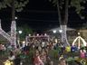 Grande público acompanha o acionamento das luzes de Natal na praça de São João do Oeste