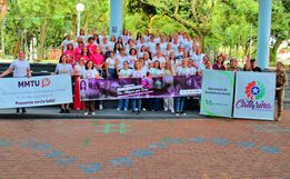 SMO: Caminhada alusiva ao fim da violência contra a mulher reúne cerca de 80 pessoas 