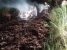 Fusca é destruído pelo fogo em São Lourenço do Oeste