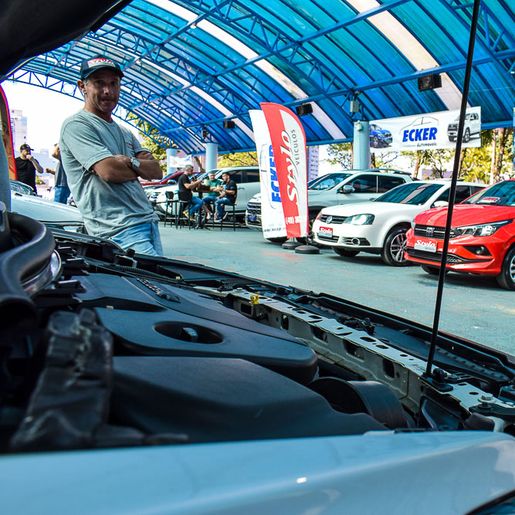 SMOeste sedia 1º Feirão Webmotors Santander de Veículos 