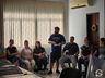 Professores em greve se reúnem com prefeito em Itapiranga