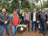 Iporã do Oeste entrega máquinas agrícolas para grupos de produtores