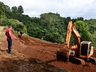 Secretaria de Agricultura de Guaraciaba realiza terraplenagem em Linha Caravaggio
