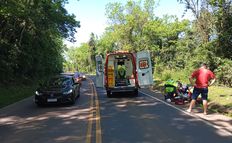 Acidente entre moto e caminhão deixa homem ferido na SC-386